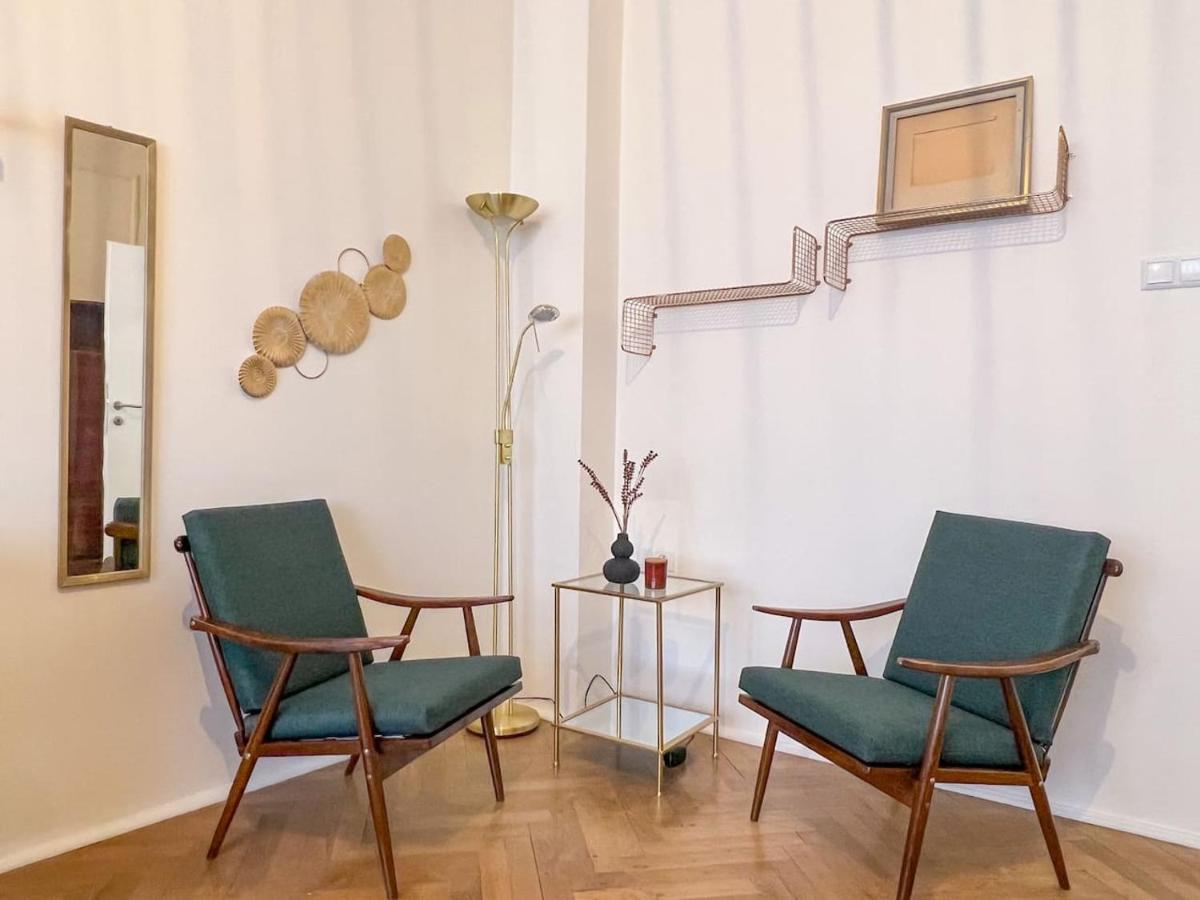 96M2 Of Comfort And Style: 4Bd Apartment In Old Town Bratislava Exterior photo